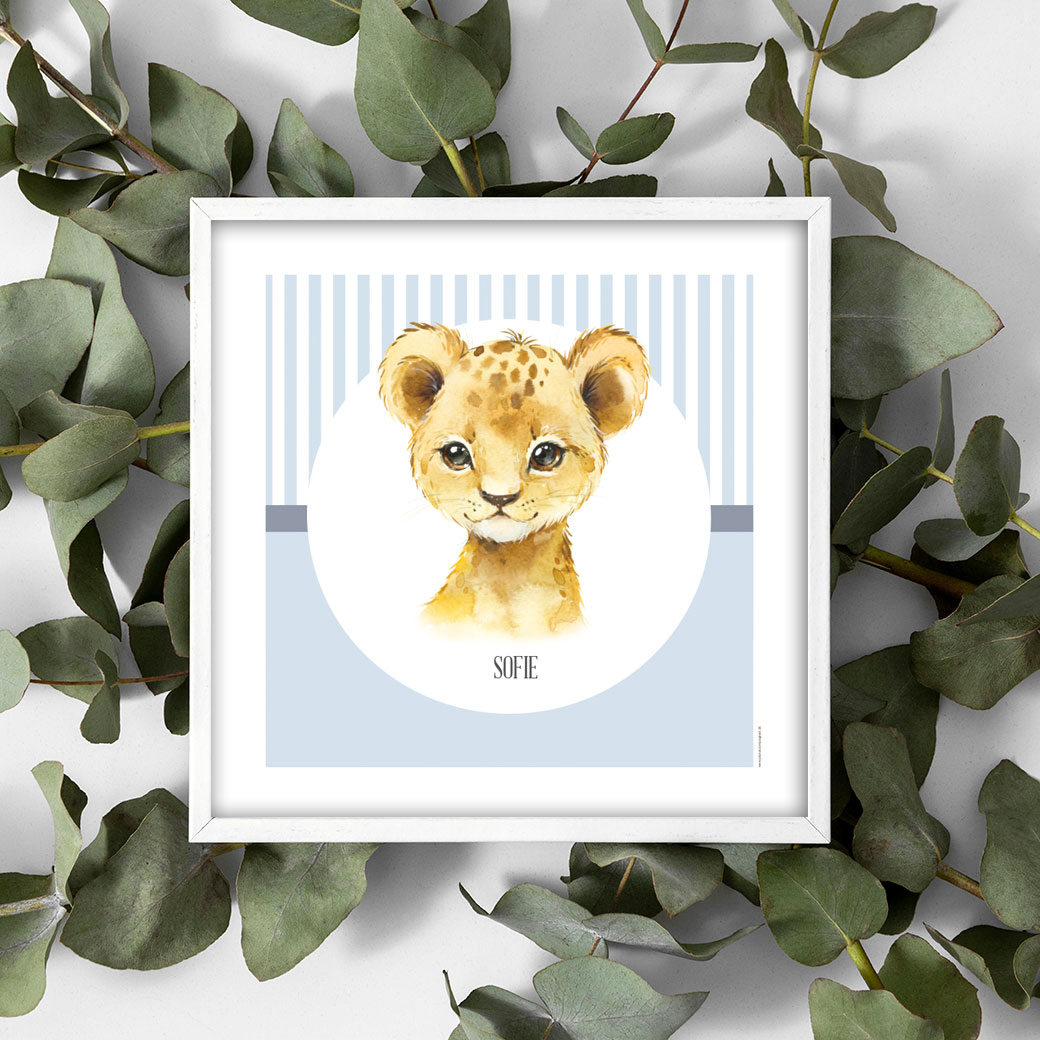 viser kvadratisk navneplakat med tiger med en blaa baggrund fra www.plakatcompagniet.dk xxx